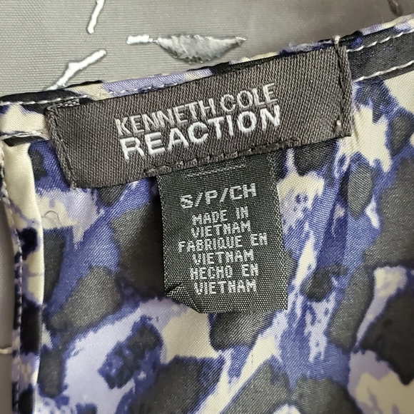KENNETH COLE REACTION Blue and White Blouse, S - Picture 5 of 10